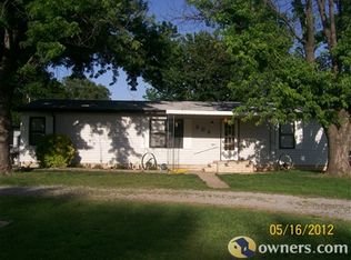 203 N 8th St, Conway Springs, KS 67031