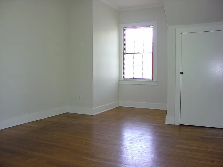 102 Caldwell St — Photo 14