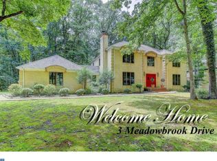 3 Meadowbrook Dr, Shamong, NJ 08088