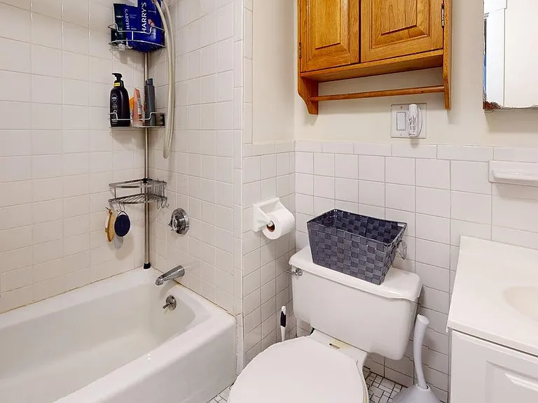 389 Highland Ave #2 — Photo 10