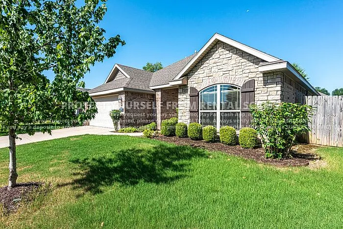 2609 N Brush Creek Dr — Photo 13