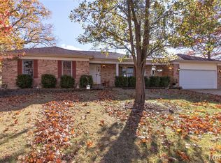 9860 E Vista Dr, Hillsboro, MO 63050