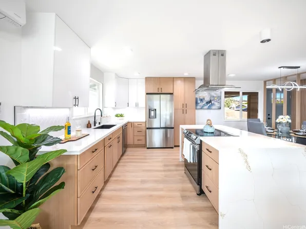 1129 Ala Aloalo St, Honolulu, HI 96818