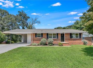 430 Holly Dr, Gainesville, GA 30501