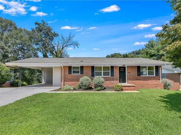 430 Holly Dr, Gainesville, GA 30501
