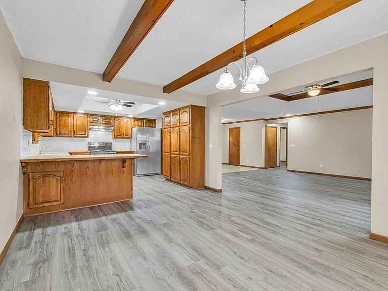 3921 S Cutler Ct — Photo 8