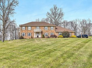 7151 Hollyberry Rd, Roanoke, VA 24018