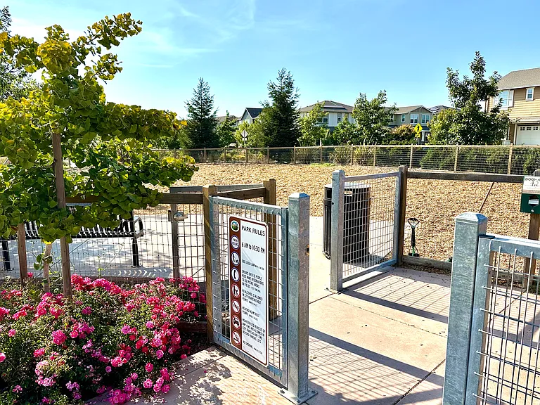 Walker Way — Photo 19