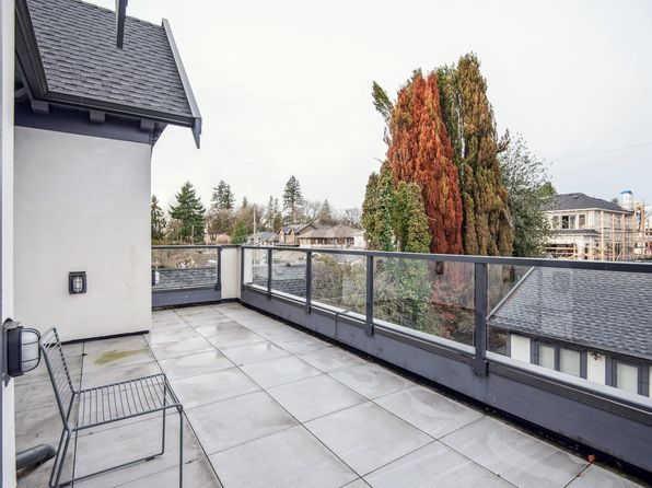5 bedroom rental in Vancouver — photo 19