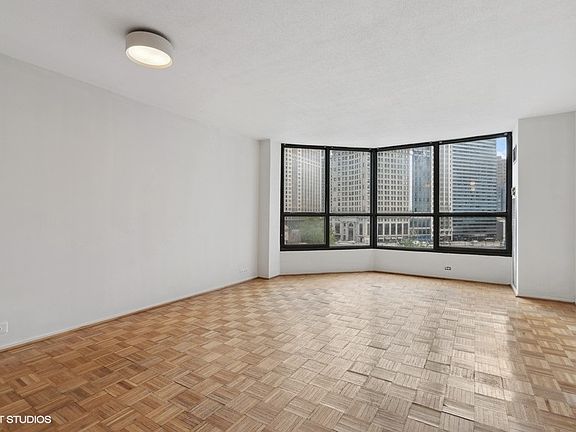3rd image of 405 N Wabash Ave Unit 207