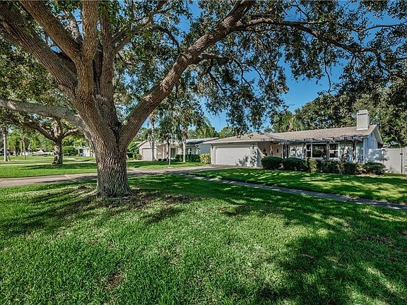 2nd image of 6610 Bayou Grande Blvd NE