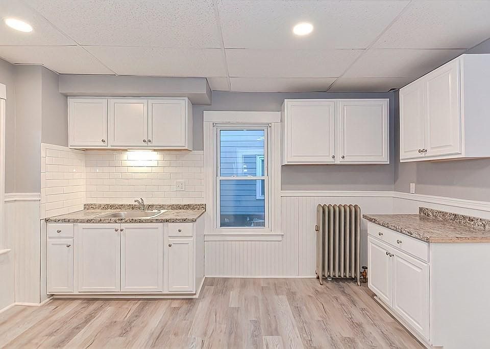 1st image of 62 N Putnam St #1