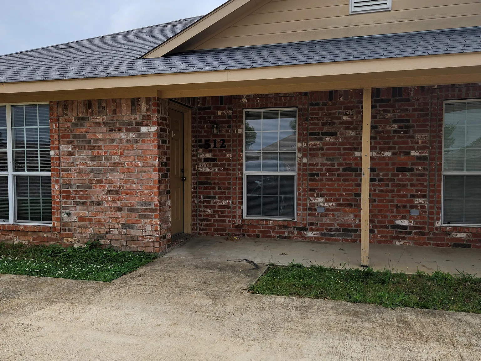 2 bed, 1130 sqft, $1,100 — Photo 1