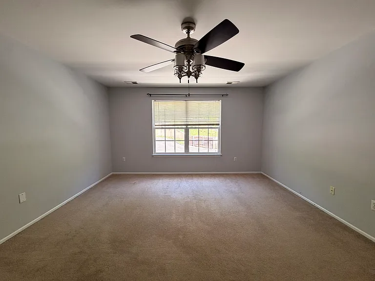 1635 King Ct — Photo 18