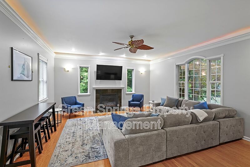 1st image of 9 Muskett Dr