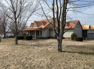 385 Schmetzer Crossing Rd, Nebo, KY 42441