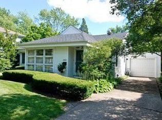 2022 Vardon Ln, Flossmoor, IL 60422