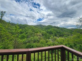 341 Groundhog Rd, Canton, NC 28716