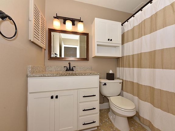 4th image of 3935 S 84th STREET #4