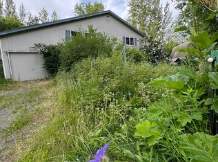 7685 E Rawhide Ln, Palmer, AK 99645