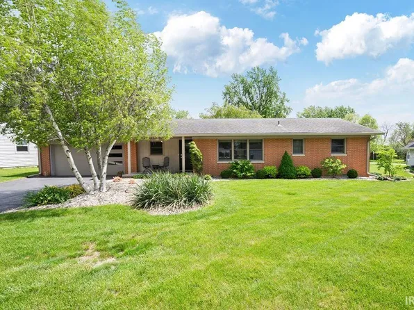215 Holiday Ln, Greentown, IN 46936