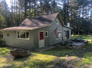 287 Parkers Glen Rd, Shohola, PA 18458