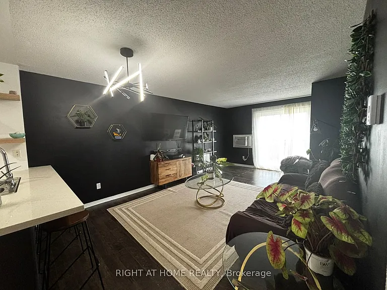91 Aspen Springs Dr #302 — Photo 4