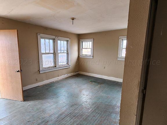 4th image of 704 E Browning Ave