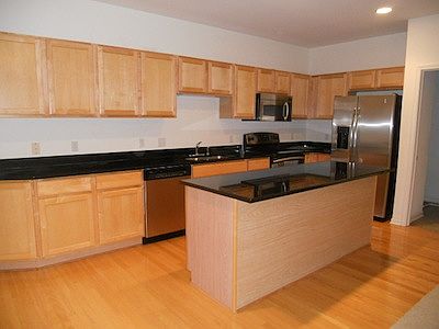 3rd image of 3179 Camden Dr #1