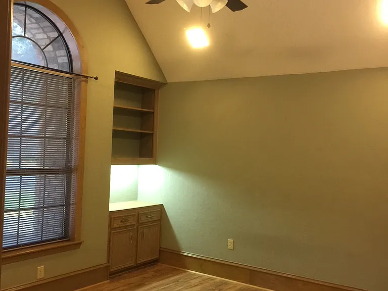 121 E Kiwi St — Photo 5