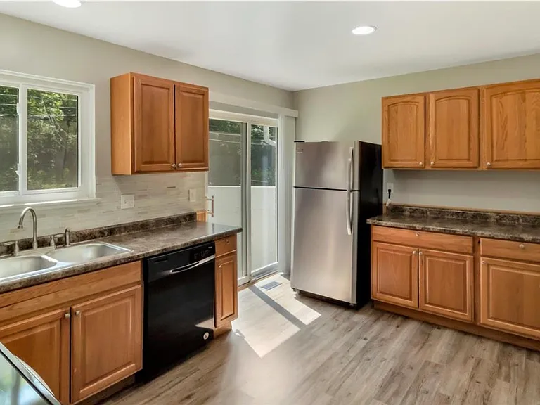 160 S Christine Cir — Photo 6