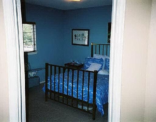 5th image of 2626 COUNTRY SQ
