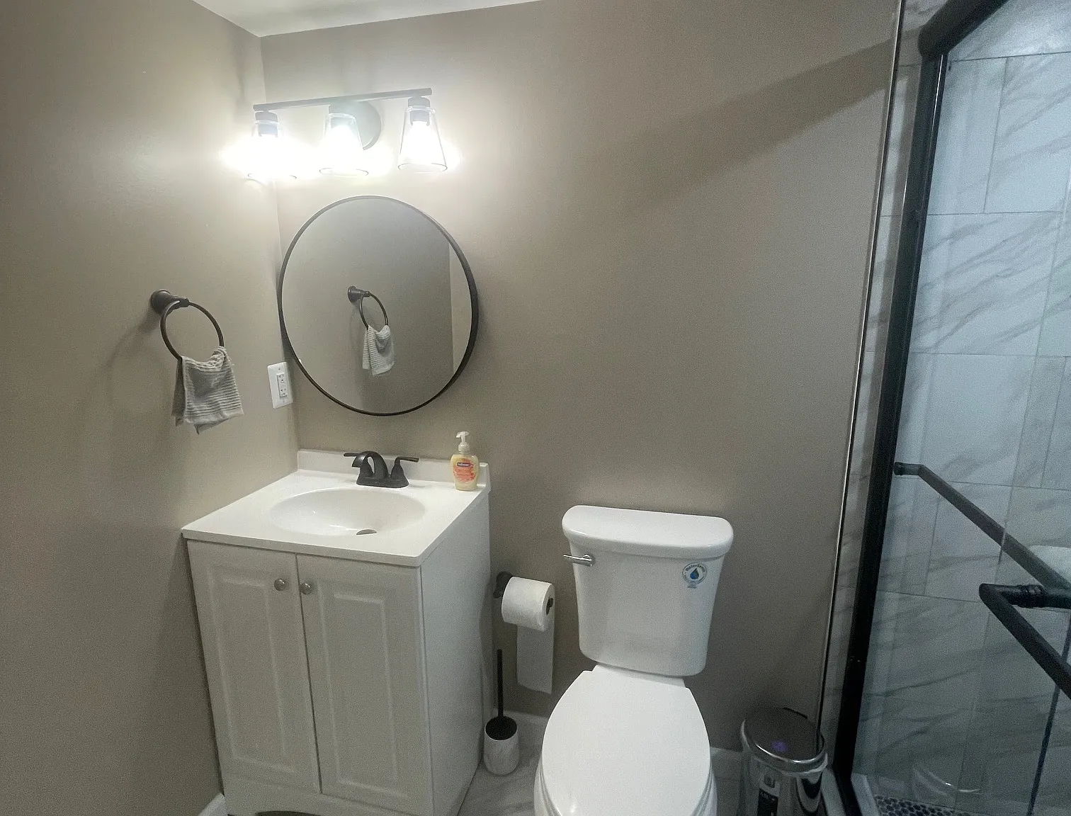 2 bed, 900 sqft, $1,700 — Photo 3