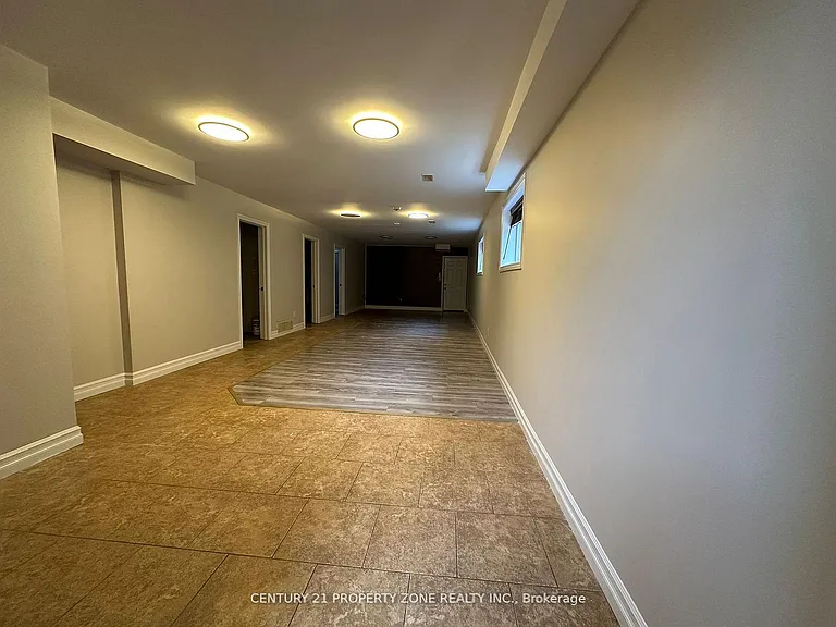 975 Albert Rd — Photo 9