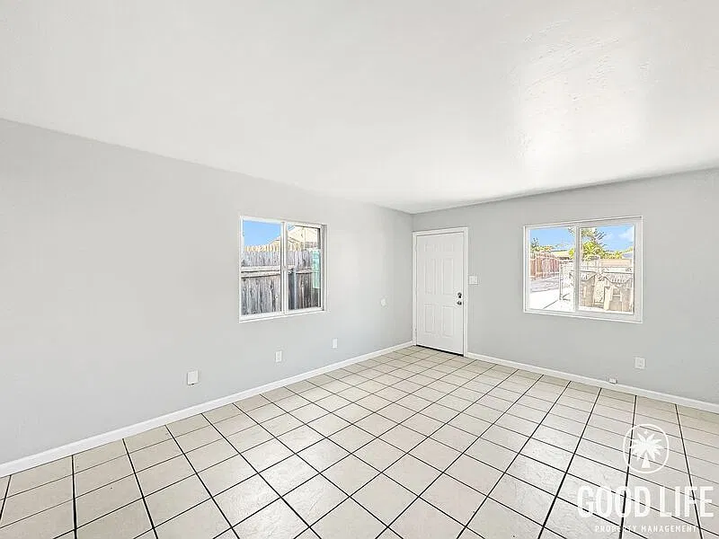 2 bed, 1.0 bath, 750 sqft, $2,595 — Photo 2