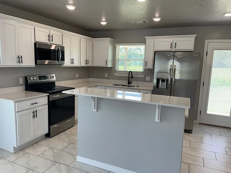 1518 Northridge Dr E — Photo 10