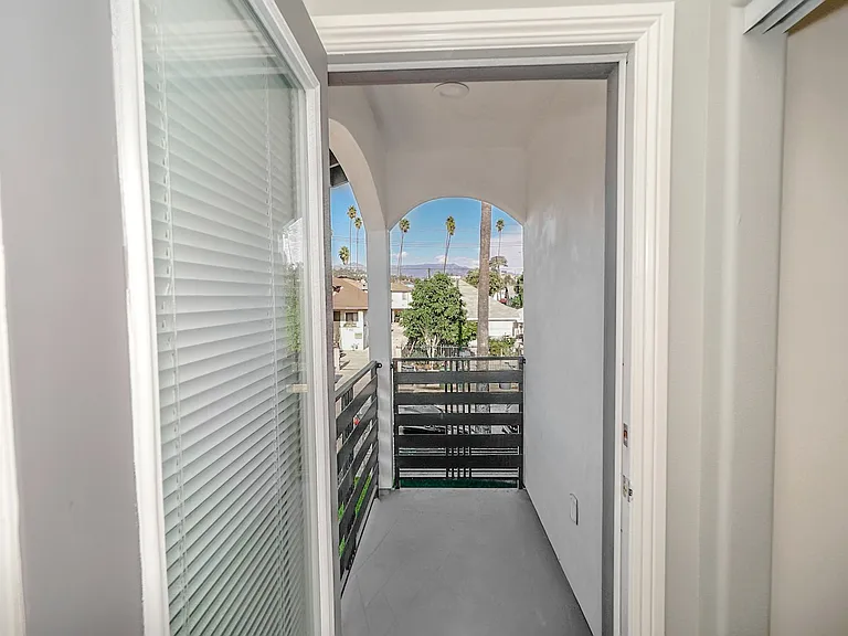 4508 Esmeralda St #1/2 — Photo 7