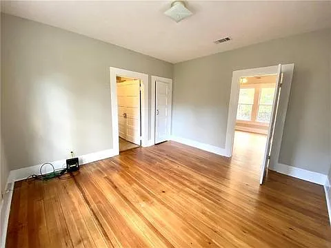 1410 College Dr — Photo 3