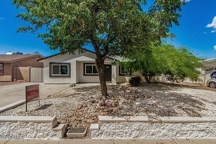 1008 W Watson Dr — Photo 3