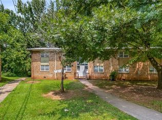 1600 Line Cir, Decatur, GA 30032