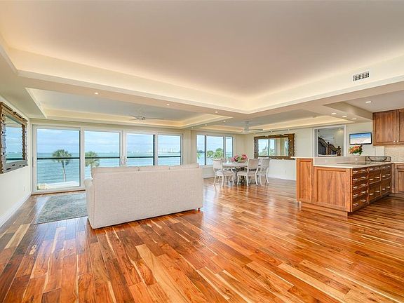 5th image of 4708 Ocean Blvd APT E4