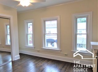 809 Elm St APT 2, Winnetka, IL 60093
