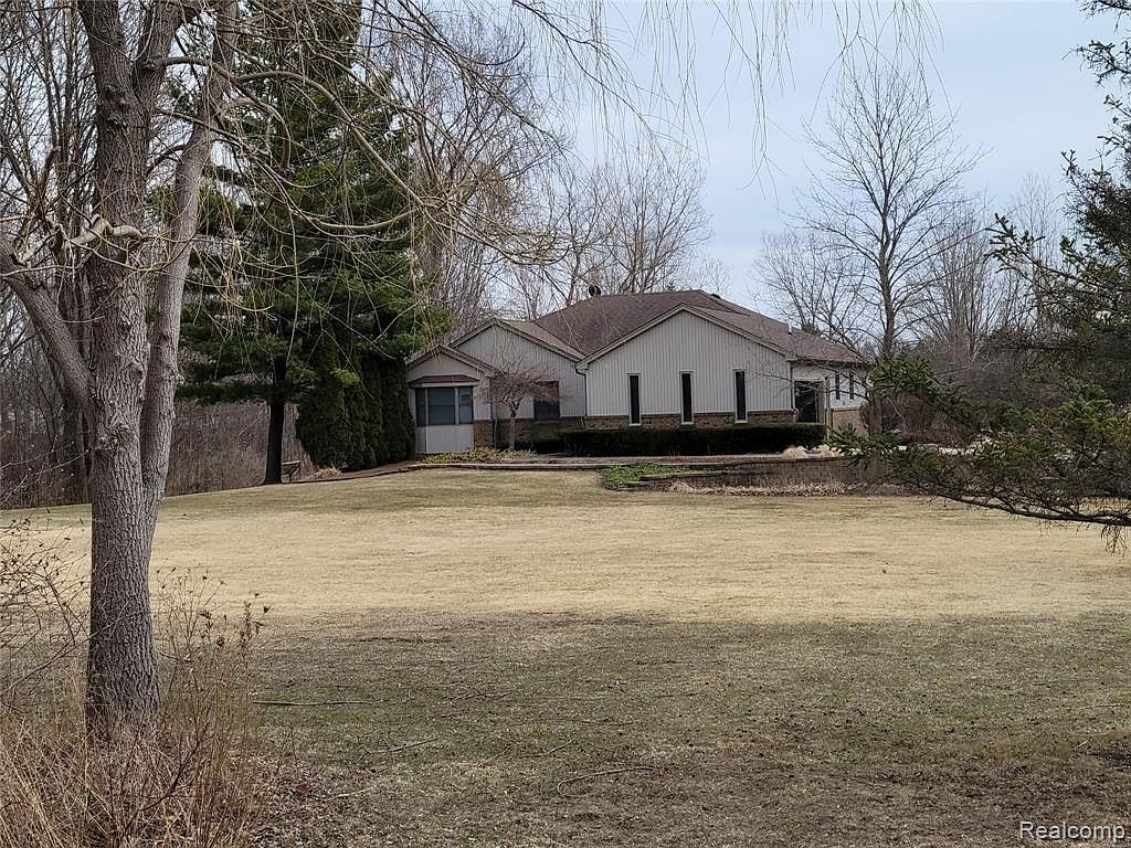 21080 Armada Ridge Rd Armada MI 48005 Zillow