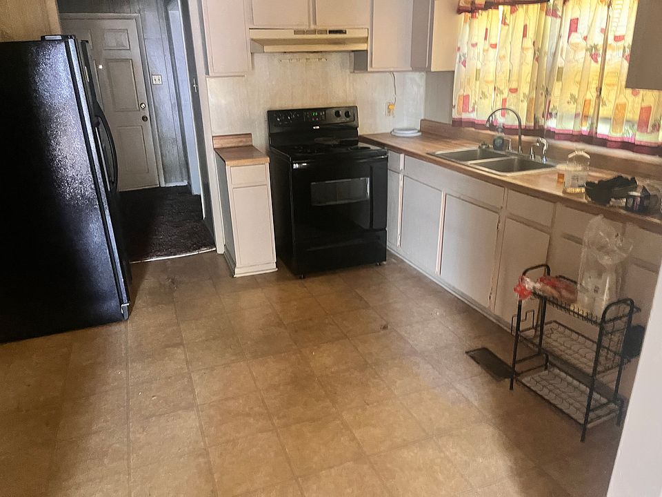 2nd image of 519 Olivia Ln #B