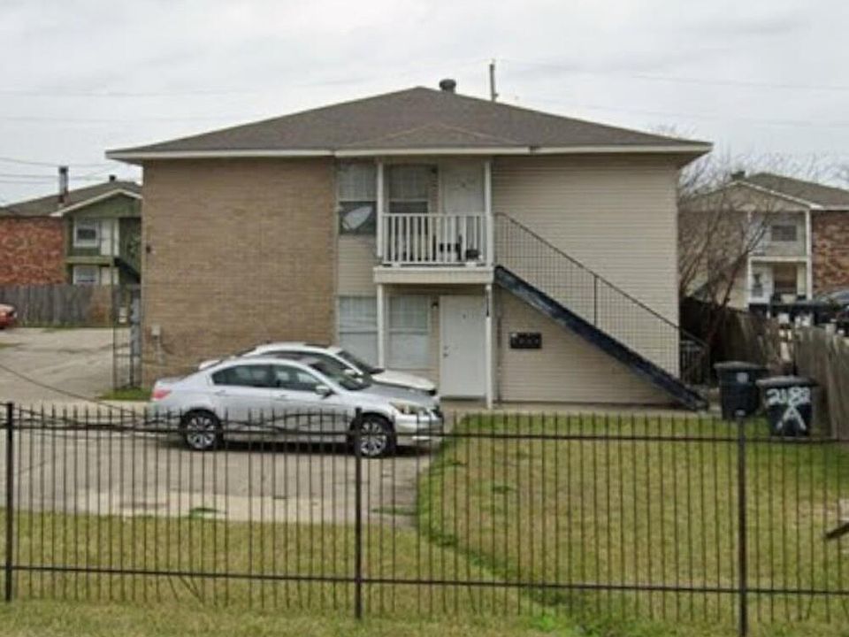 1st image of 2182 Gardere Ln