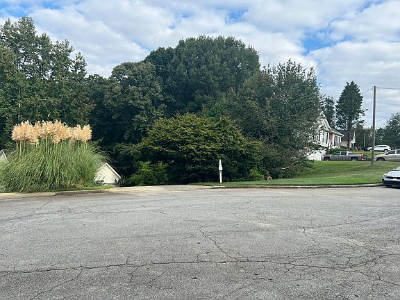 5th image of 4880 Hunt Club Dr