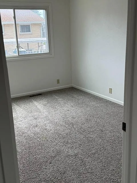 612 W Main Street #1 - 4 — Photo 2