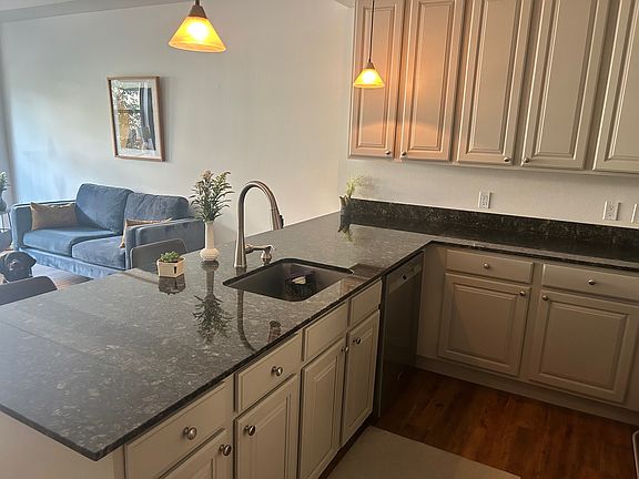 4th image of 1975 N Grant St Unit 227