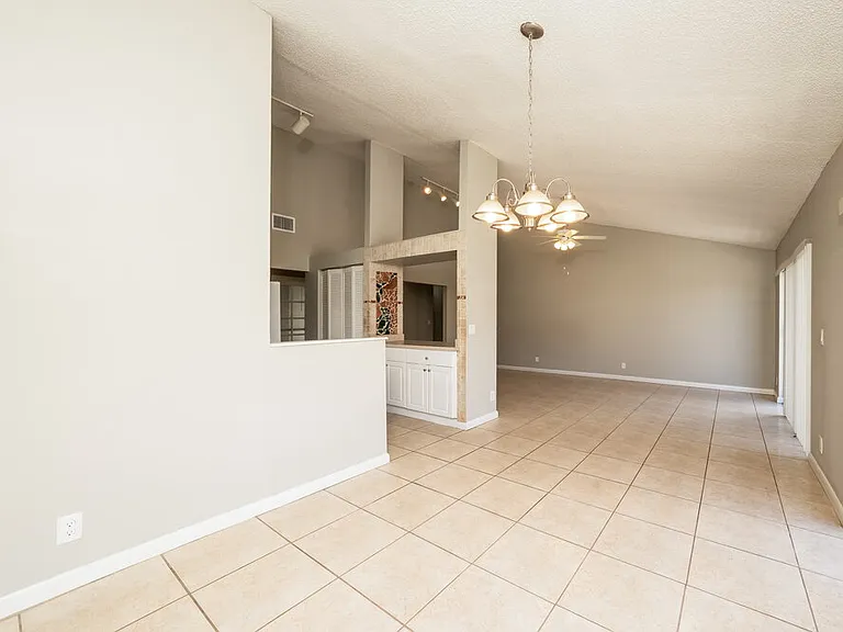 80 Baytree Cir — Photo 5