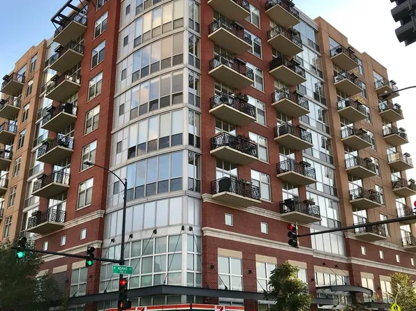 1201 W Adams St APT 612, Chicago, IL 60607